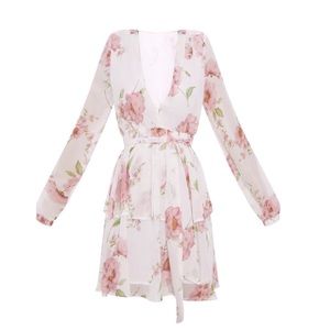 🖤PRETTY LITTLE THING FLORAL CHIFFON SKATER DRESS🖤